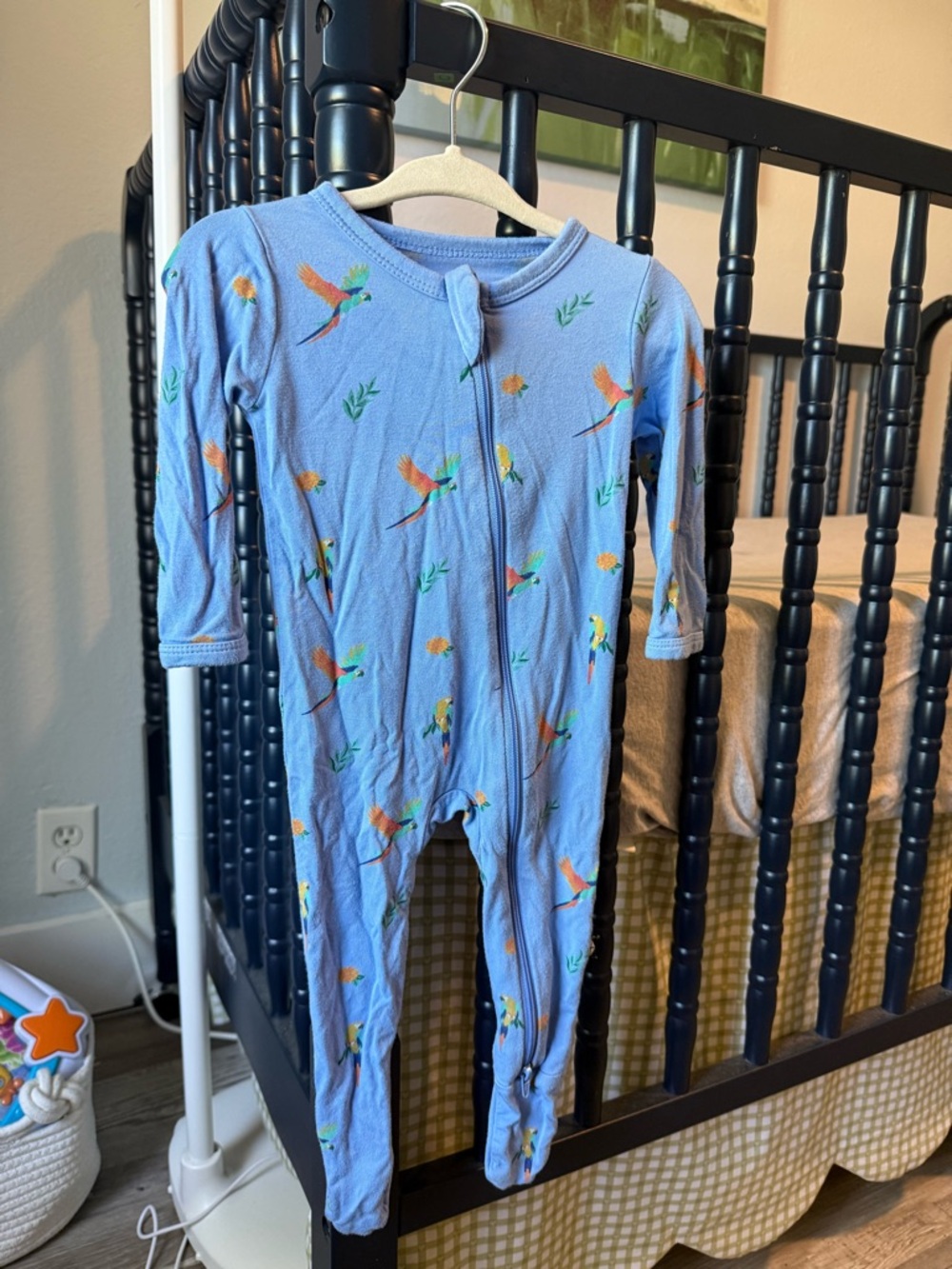 Kyte Baby Macaw Zippered Sleeper 3-6 Months